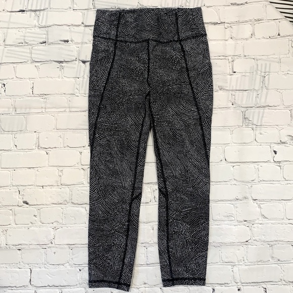 Lululemon Time To Sweat 23” Crop - Picture 2 of 16